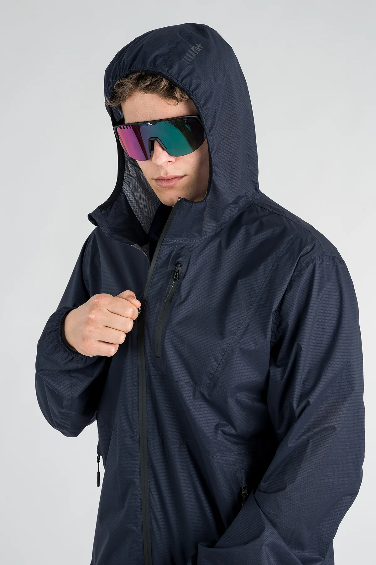 Apex Light Jacket - Image 5