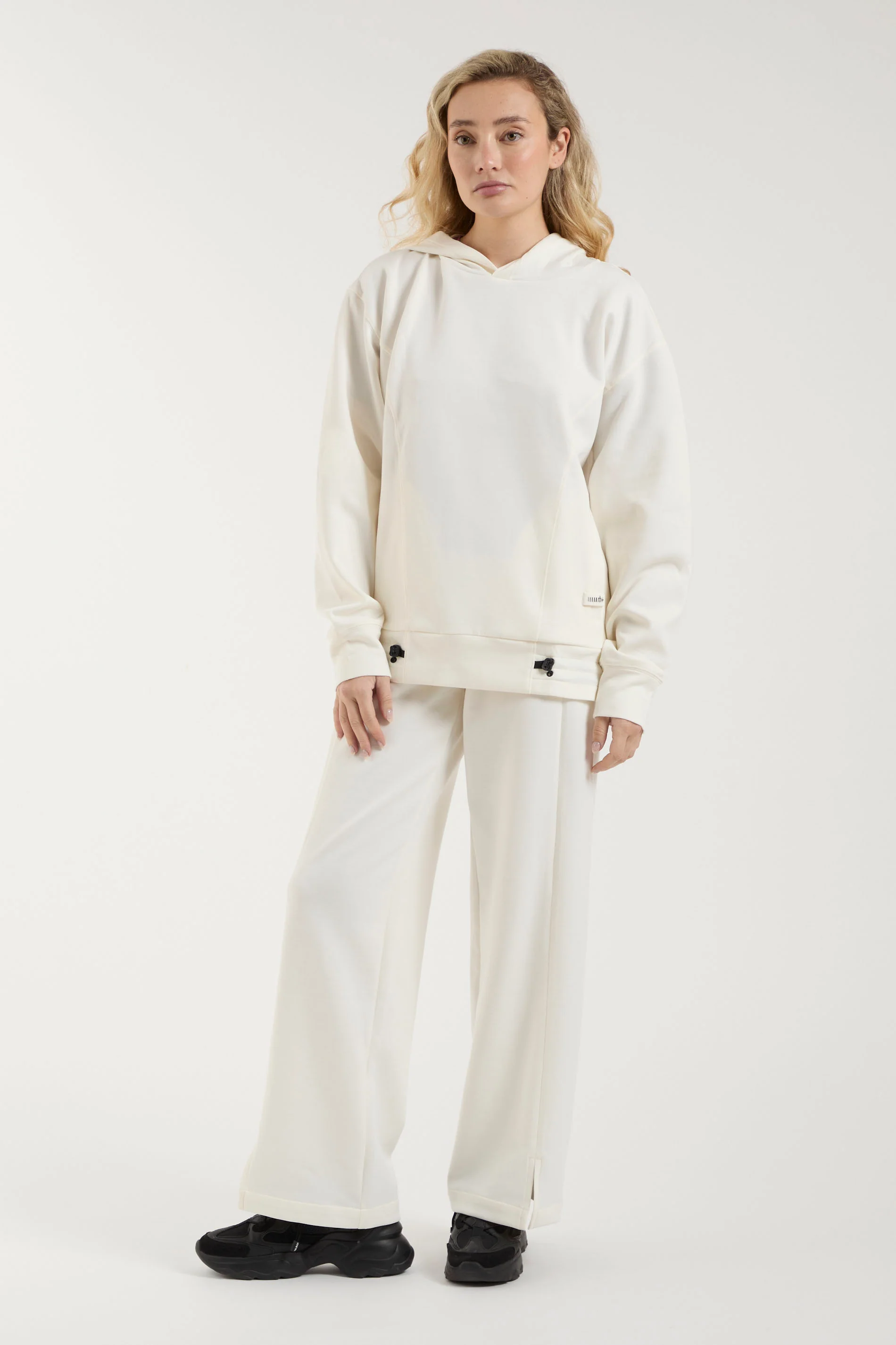 Peak W Sweatshirt - Image 2